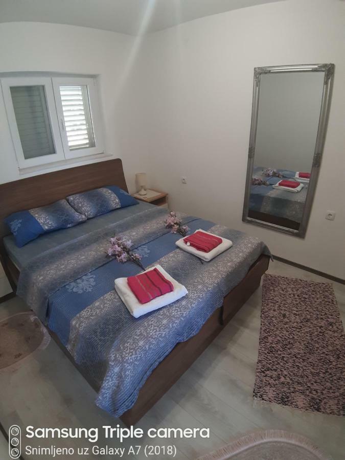 Apartments Maria Ivanica Bagian luar foto