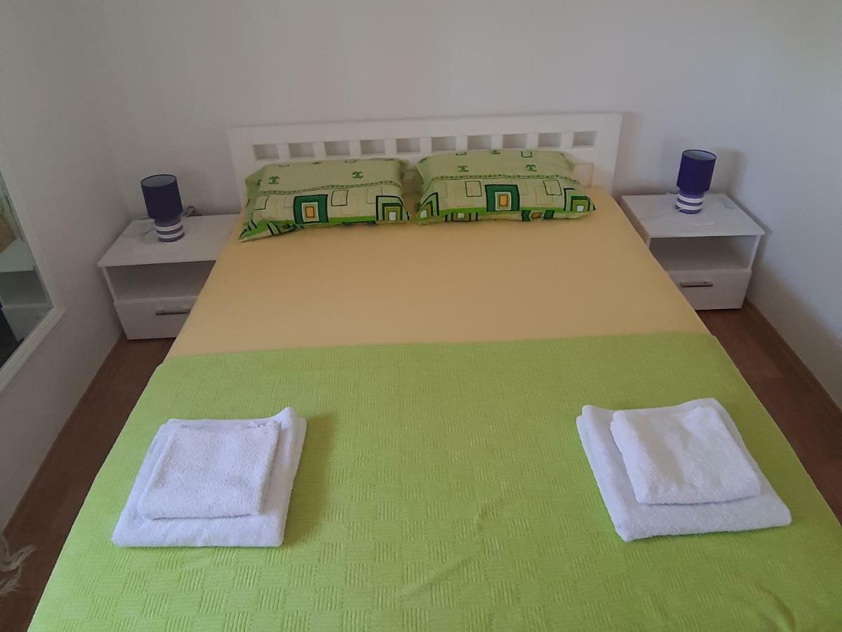 Apartments Maria Ivanica Bagian luar foto